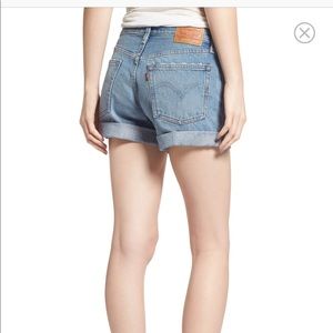 NEW. Levi high waisted shorts